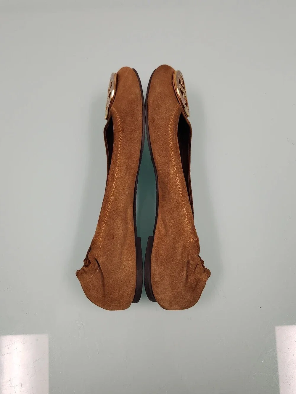 Tory Burch Tan Suede Reva Logo Ballet Flats Good  Conditions🥰😍